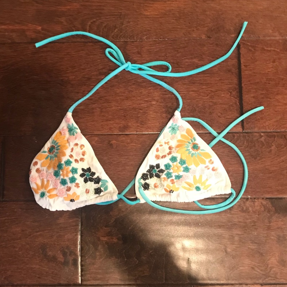 Victoria’s Secret Bikini Top
